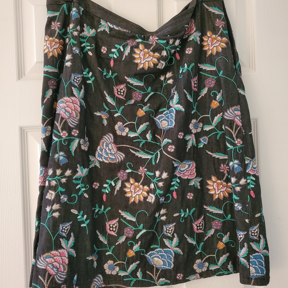 Floral Embroidered Skirt